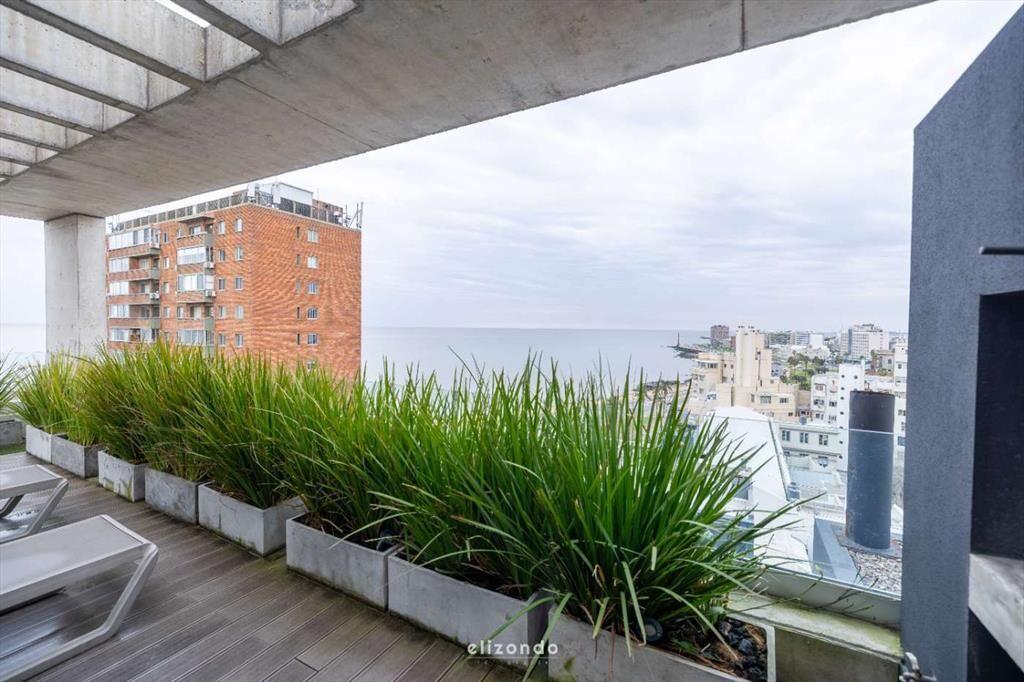 VENTA APARTAMENTO DOS DORMITORIOS Y GARAJE CENTRO