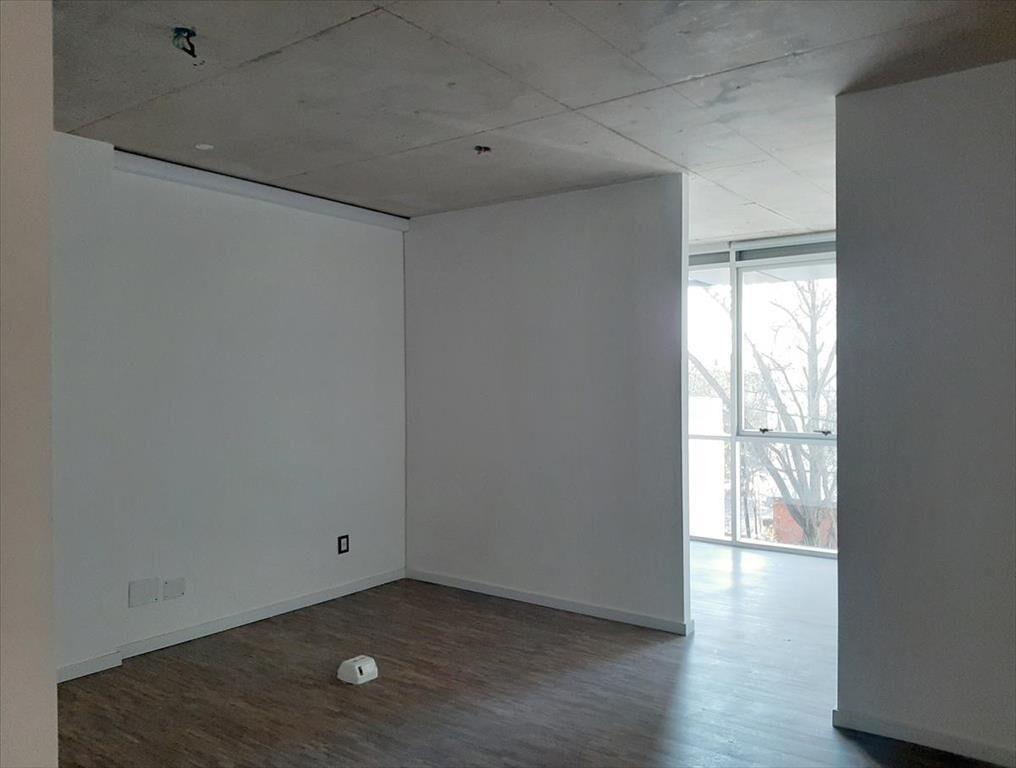 VENTA CON RENTA - OFICINA - PARQUE RODÓ - PUNTA CARRETAS