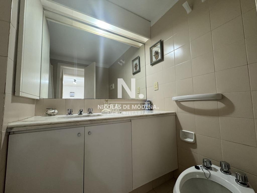 Apartamento de 1 dormitorio con vista al mar en
