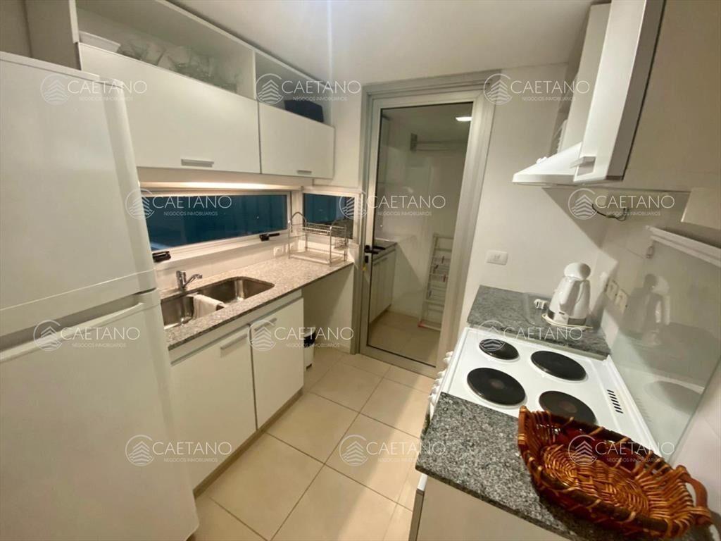 Comodo apartamento de 3 dormitorios en torre de