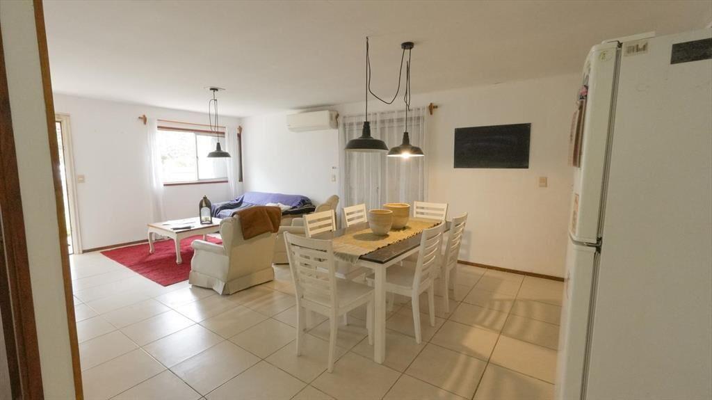 Casa en Venta en El Tesoro: 3 Dormitorios + Apartamento Ind