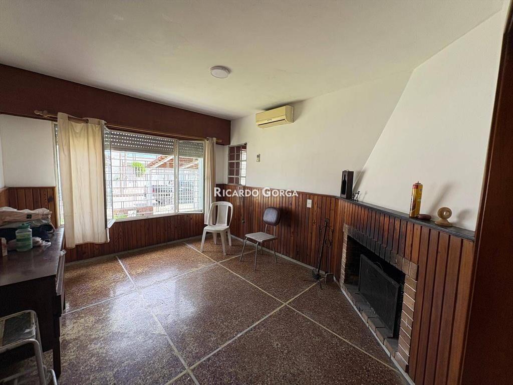 Venta Casa 3 dorm + Apto 1 dorm, cocheras y fondo c/parr...