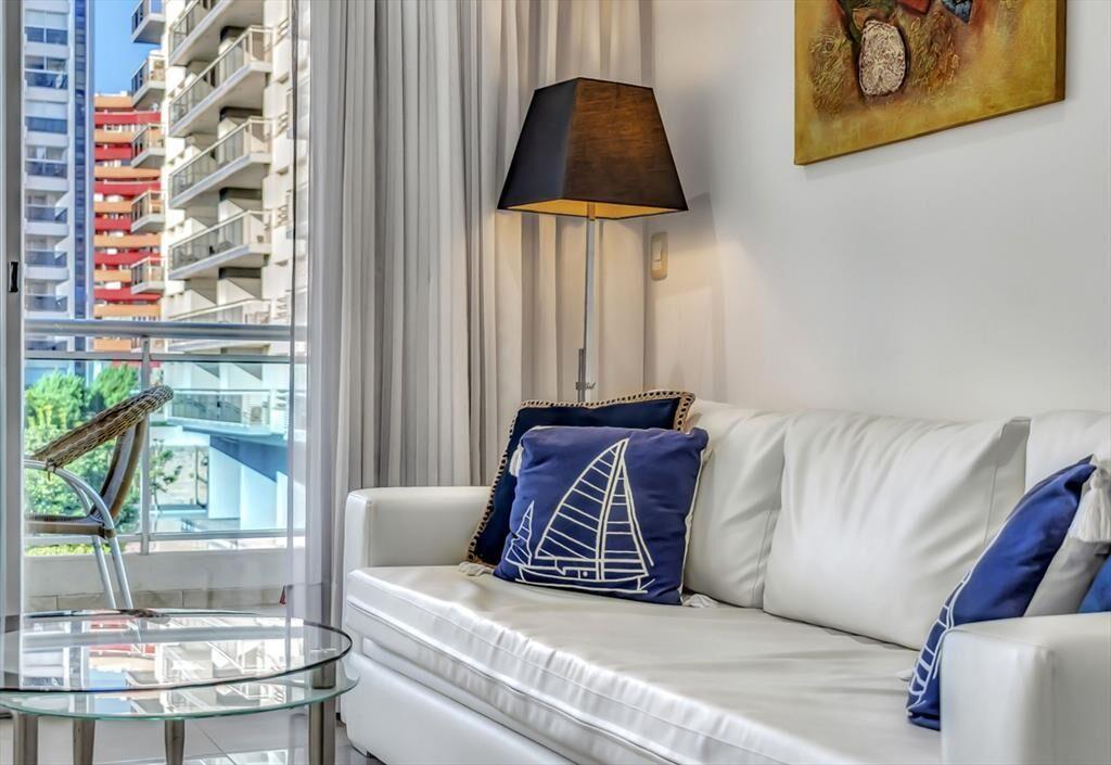 DEPARTAMENTO ESQUINERO UN DOMITORIO A LA VENTA