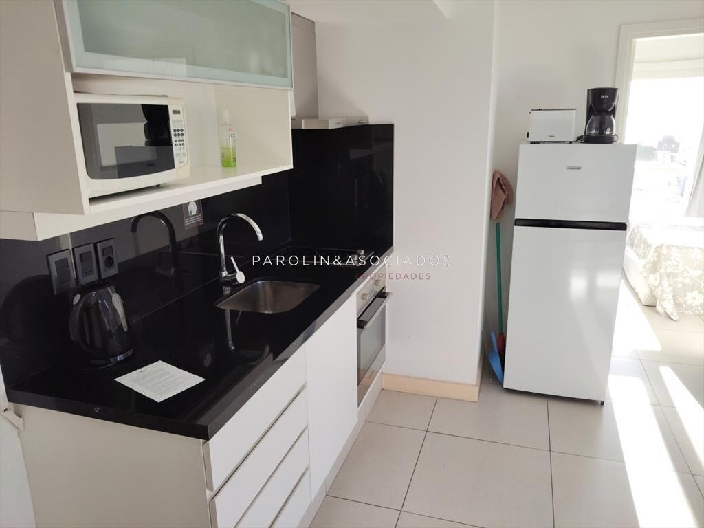Apartamento en venta de 1 dormitorio en Lux Punta