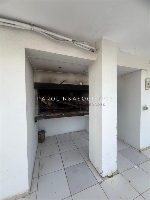 Apartamento en Venta de 3 Dormitorios en Edificio