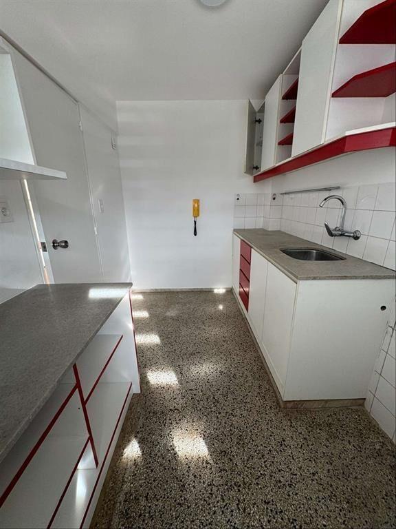 1 Dormitorio Al Frente Piso 5 ¡Viví En Cordón Sur Con Luz N