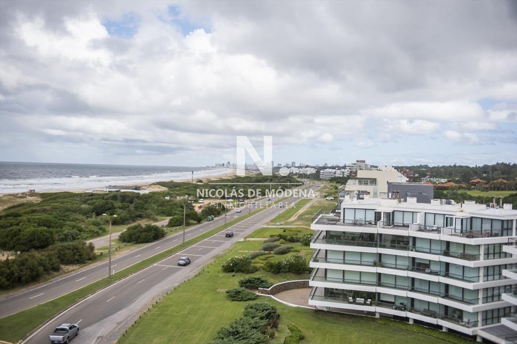 Espectacular Penthouse frente al mar de 4 dormitorios en ve