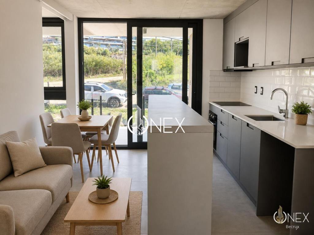 Venta monoambiente con división , balcón con parrillero y
