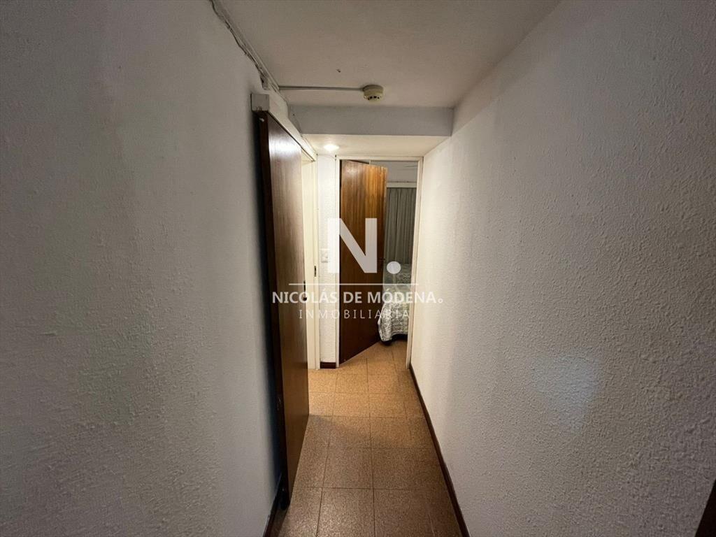 Vende apartamento de 2 dormitorios en Punta del