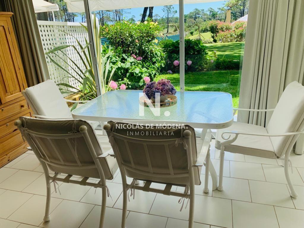 Vende apartamento de 2 dormitorios en Rincon del
