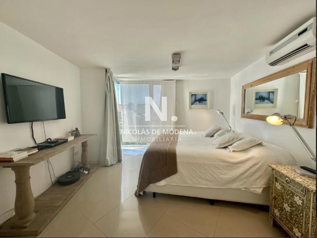 En venta apartamento con vita al mar en la Playa