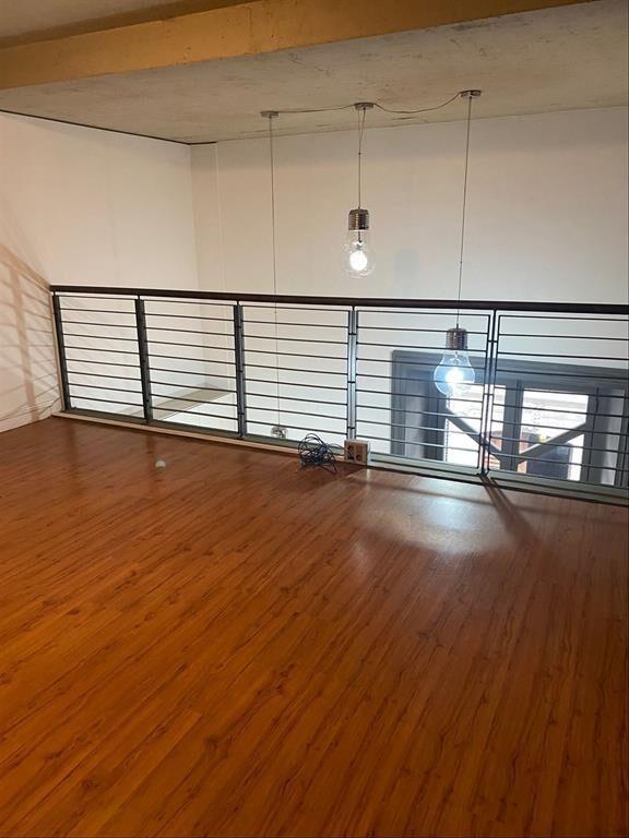 Alquiler Ciudad Vieja Oficina al frente en Barreiro  Ramos
