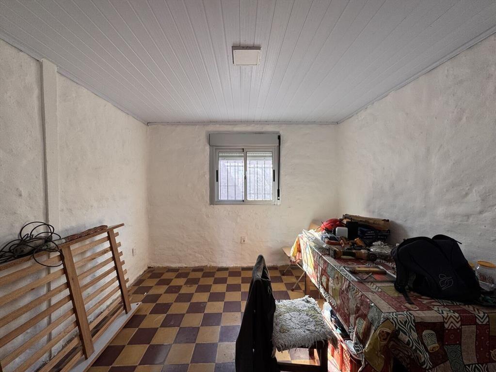 Excelente casa, solida construccion, my buenas comodiades.