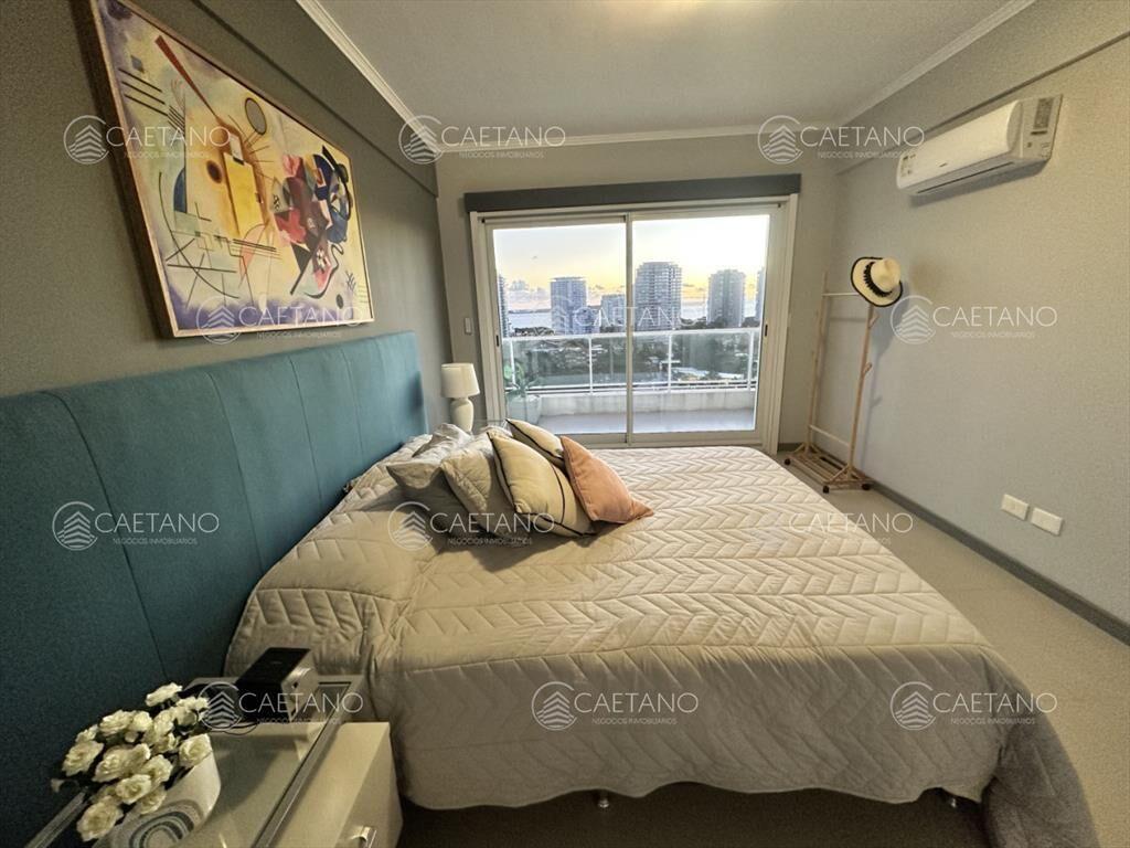 Venta apartamento 3 dormitorios. Punta del Este.