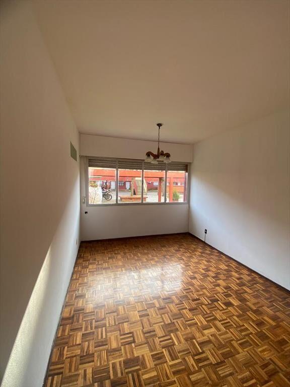 Venta apartamento 4 dormitorios en complejo cerrado con seg