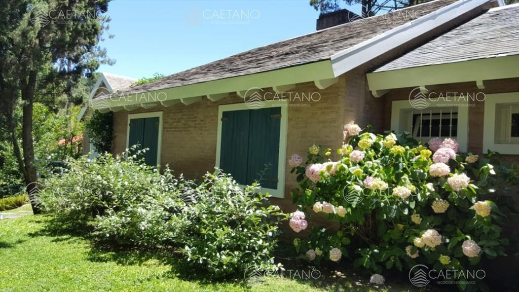 Excelente casa en alquiler en zona residencial!!!