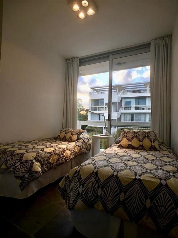 Apartamento en alquiler temporada de 2 dormitorios c/ter...