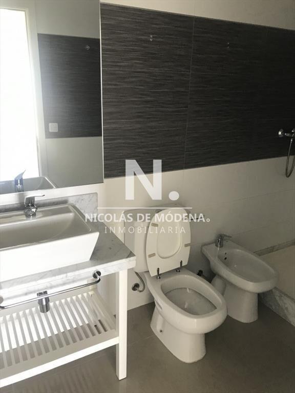 Apartamento en Torre One II. Al frente. unidad de