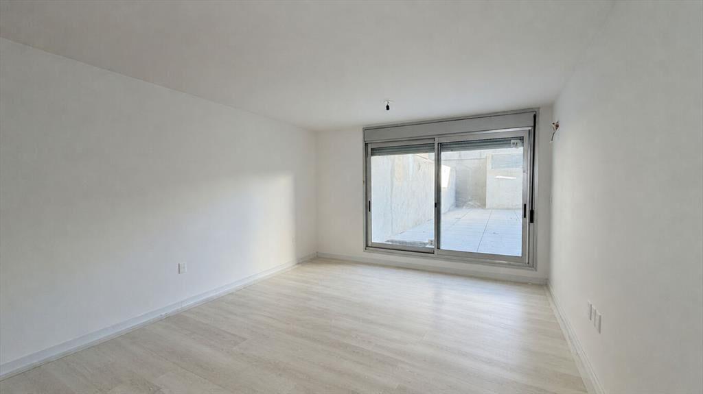 Venta apartamento a estrenar de 1 dormitorio con patio en c