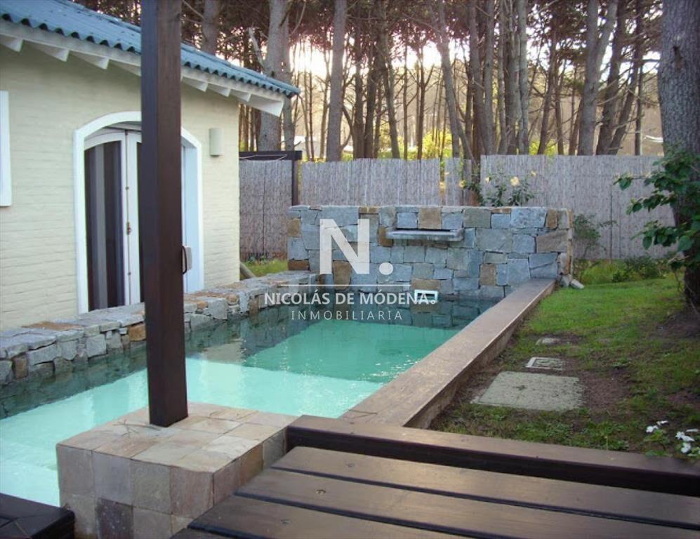 EsplÃ©ndida casa en Montoya