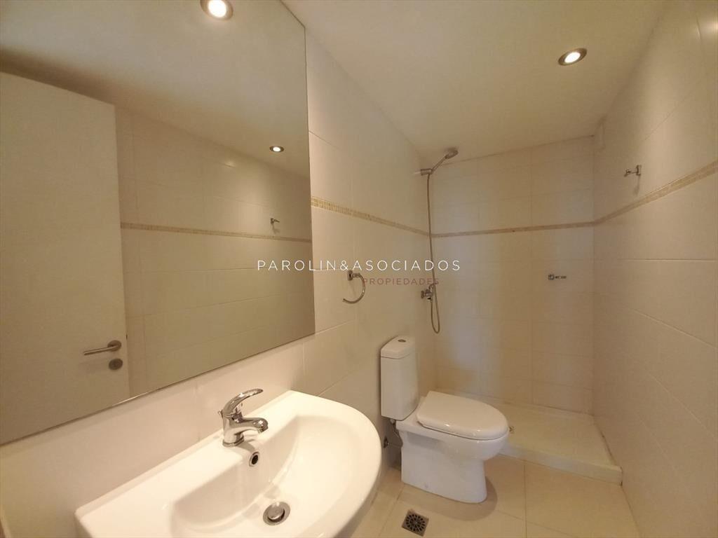 Apartamento en venta en Summer Tower, Punta del