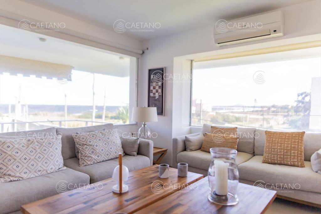 Excelente casa en Punta Ballena, alquiler anual