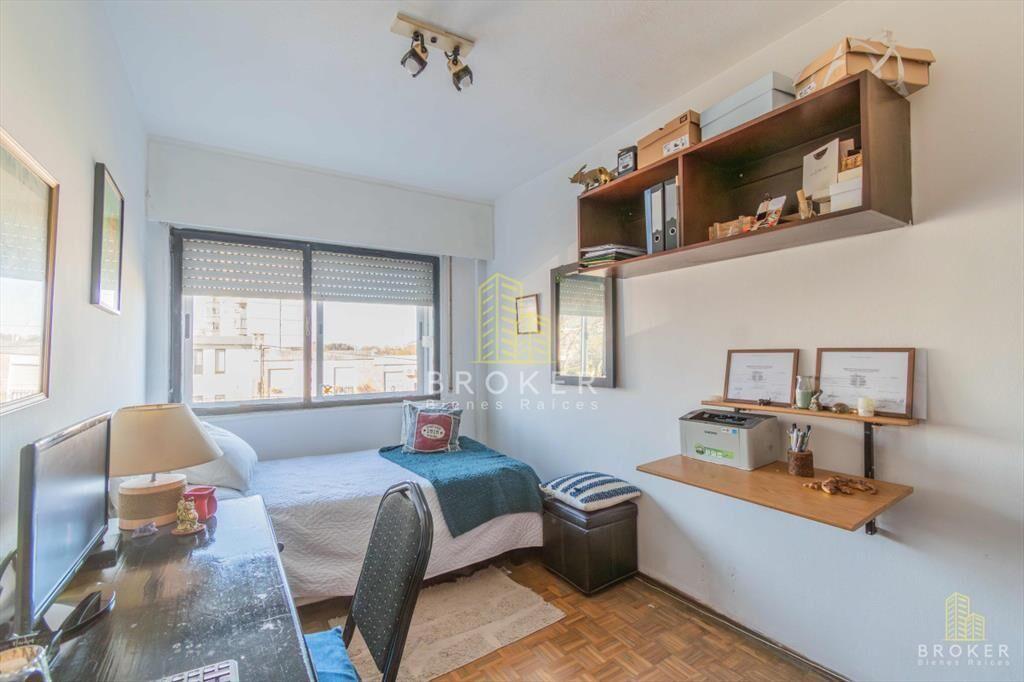 VENTA CASA MALVIN 4 DORMITORIOS PH DE ALTOS