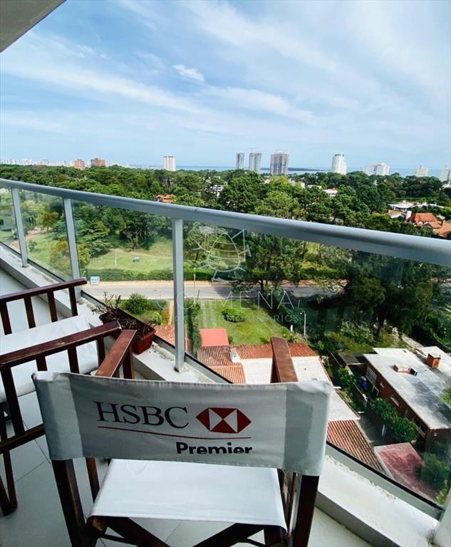 Apto de 3 dormitorios en Roosevelt con vista.