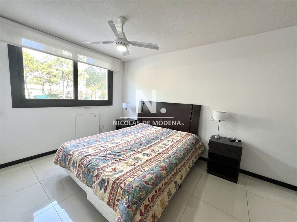 Apartamento en venta y alquiler de 3 Dormitorios Punta del