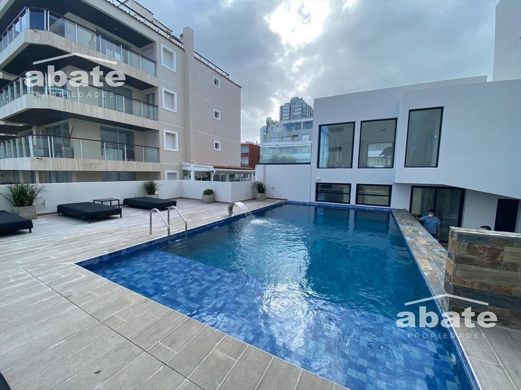 Venta Apartamento 3 dormitorios - Playa Brava, frente al ma
