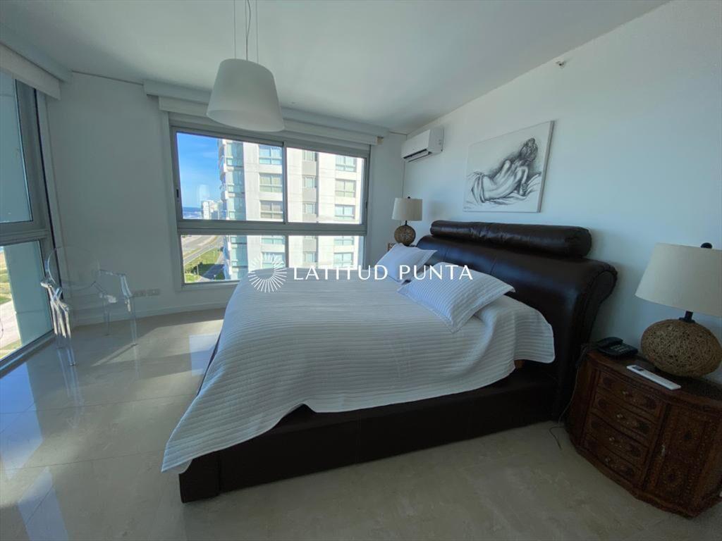 Le Parc, tres suites más dependencia