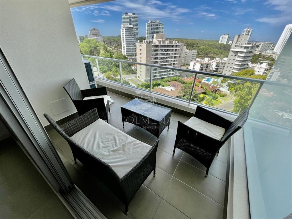 Hermoso apartamento en torre de categoria