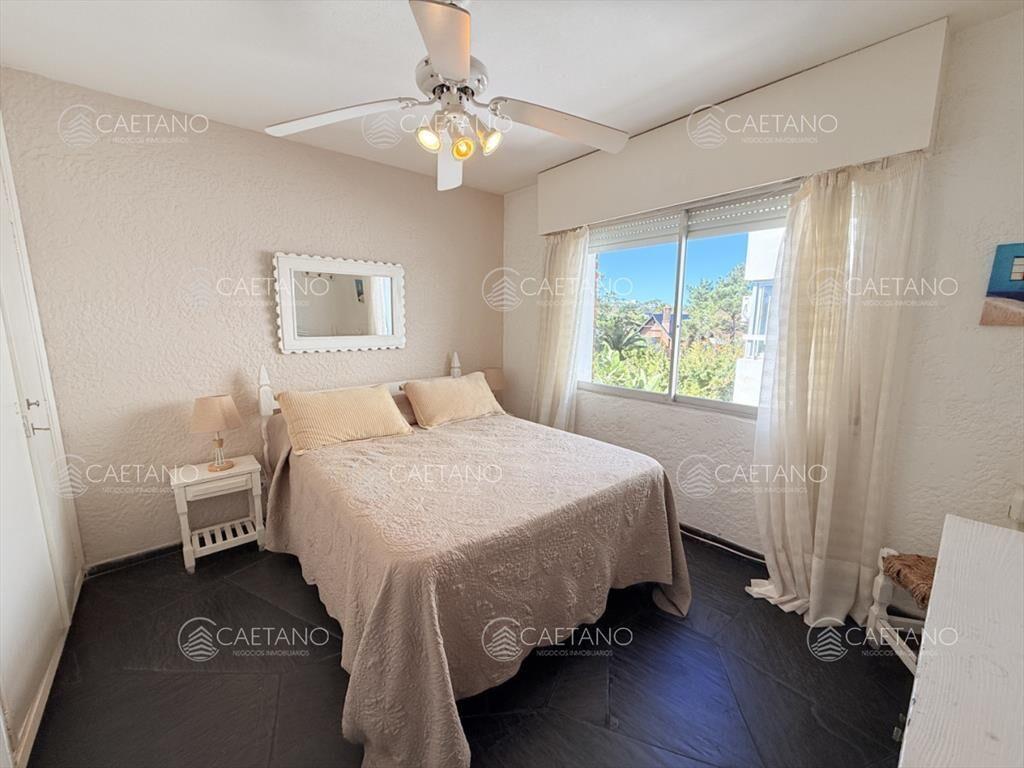 Alquilo apartamento en Mansa, Punta del Este