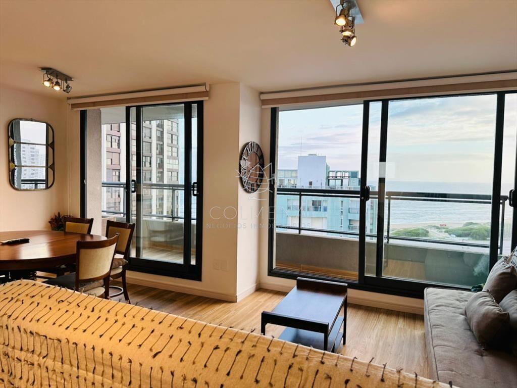 En venta apartamento de 2 dormitorios con hermosa vista pa