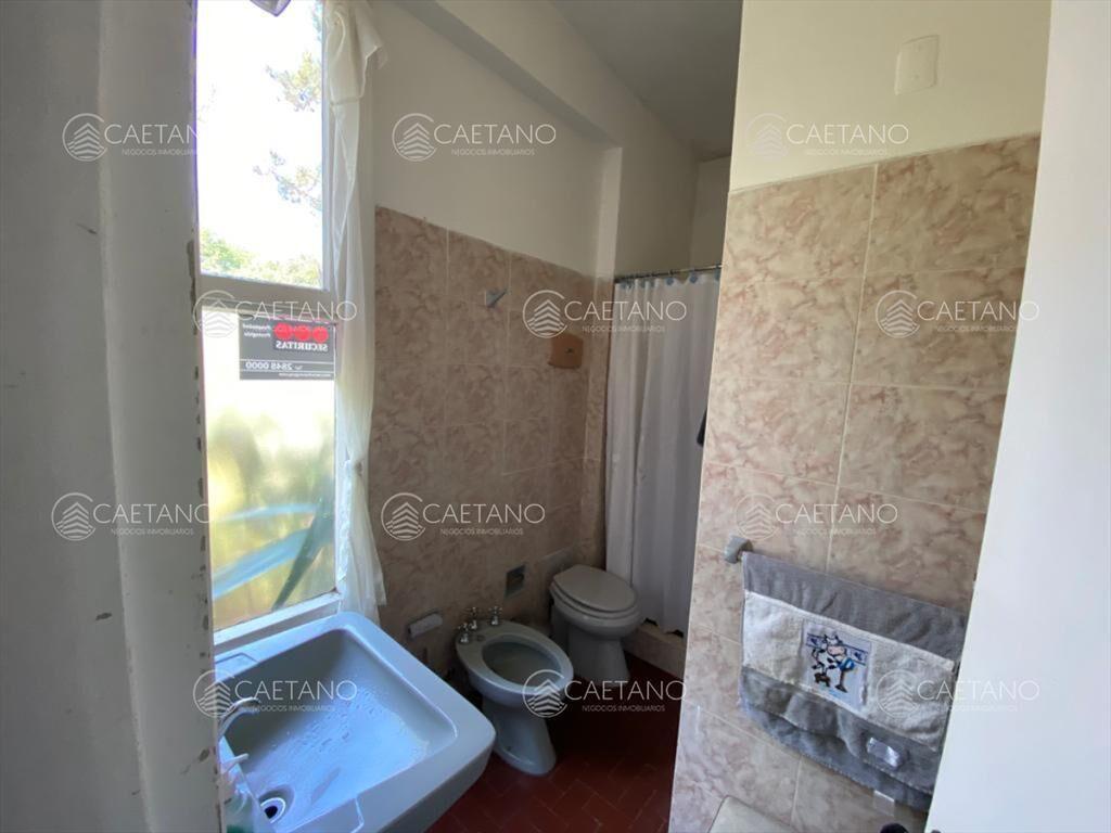Casa a metros de playa mansa, Pinares!!