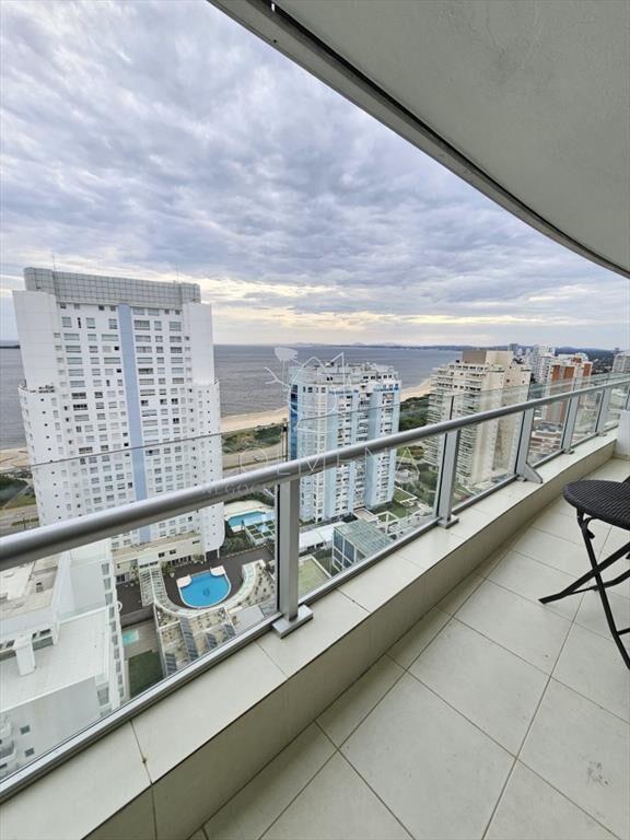 Venta departamento punta del este