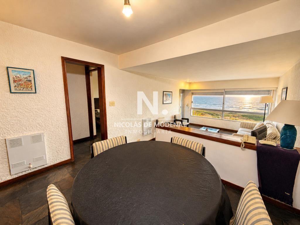 Apartamento de 1 dormitorio en venta, con garage