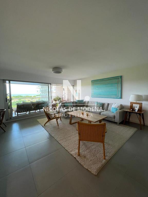 Vende apartamento con vista excelente, 2 en Brava