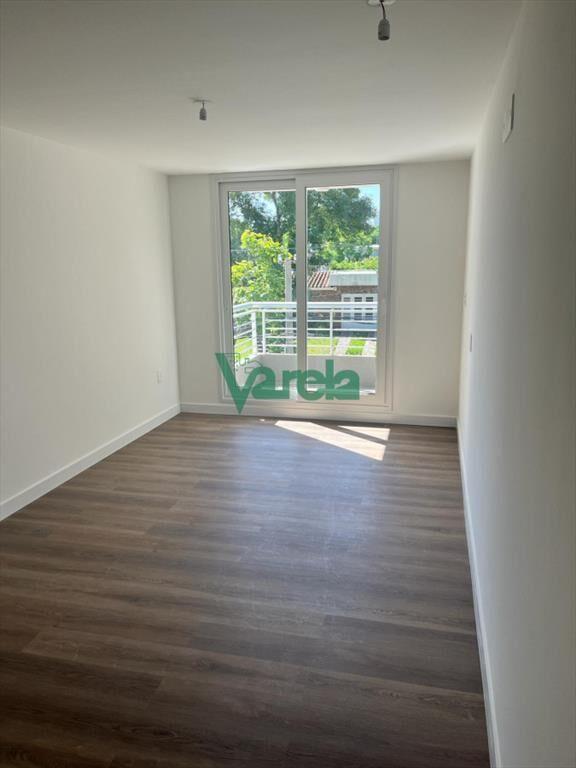 Venta apartamento Malvín 2dorm con parrillero,,