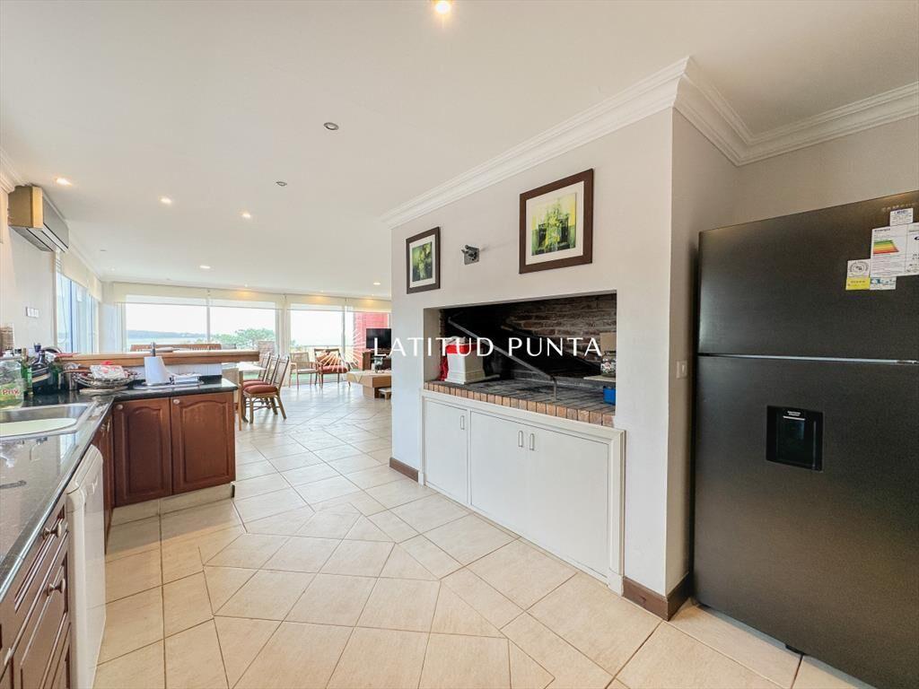 Pent House en Mansa, primera línea, 3 más
