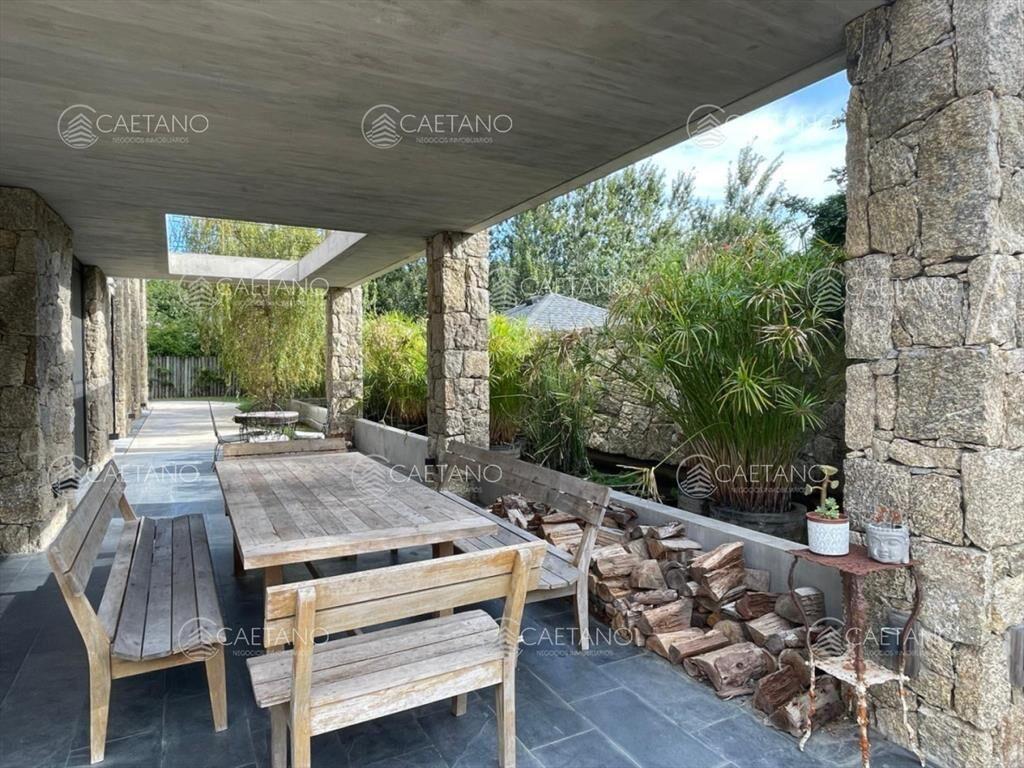 Alquiler anual casa Punta del Este.
