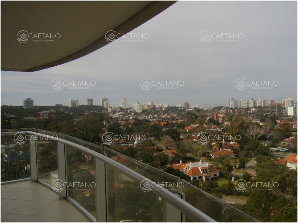 Mansa, piso alto con espectacular vista.