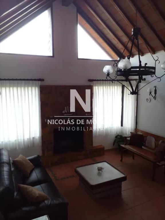 Impecable casa, comoda e iluminada con agradables