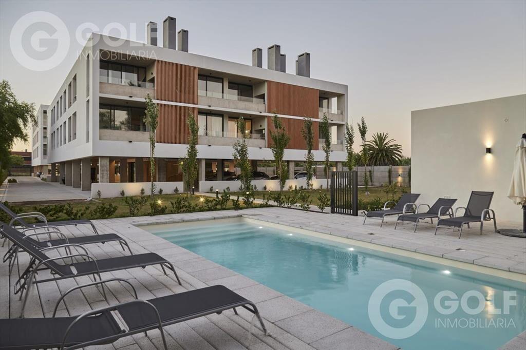 Venta Apartamento de 3 dormitorios en Carrasco Norte se ven