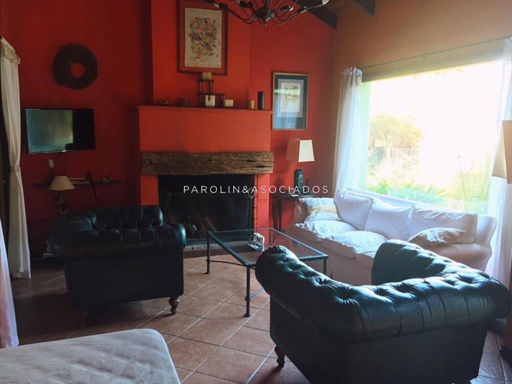 Hermosa casa en Montoya