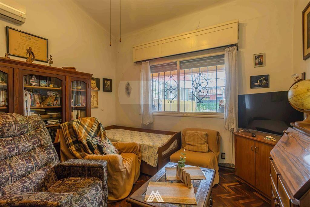 Venta Casa y 2 Apartamentos en gran terreno Malvin