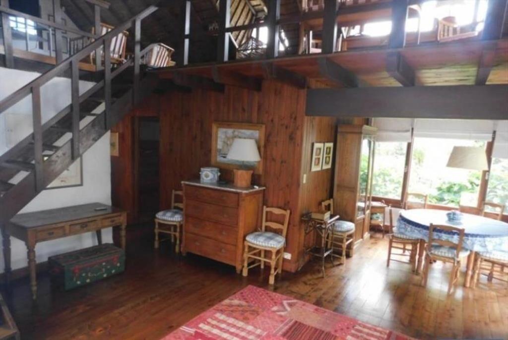CASA EN VENTA DE 5 DORMITORIOS EN LA BARRA