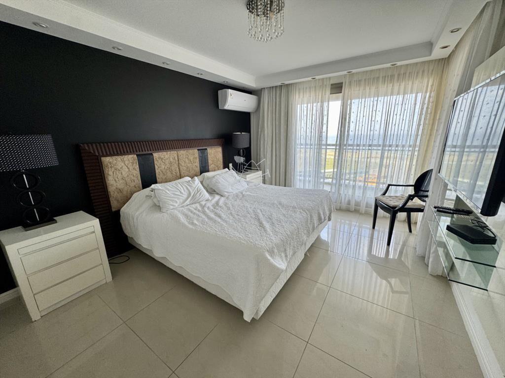 Apartamento en Alquiler frente al mar full