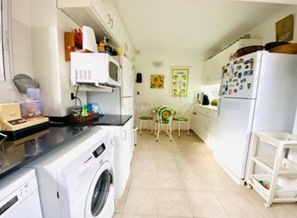 Casa En Venta de 6 Dormitorios en Mansa, Punta
