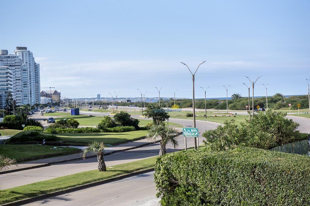 Vende departamento de 3 dormitorios en Ocean del